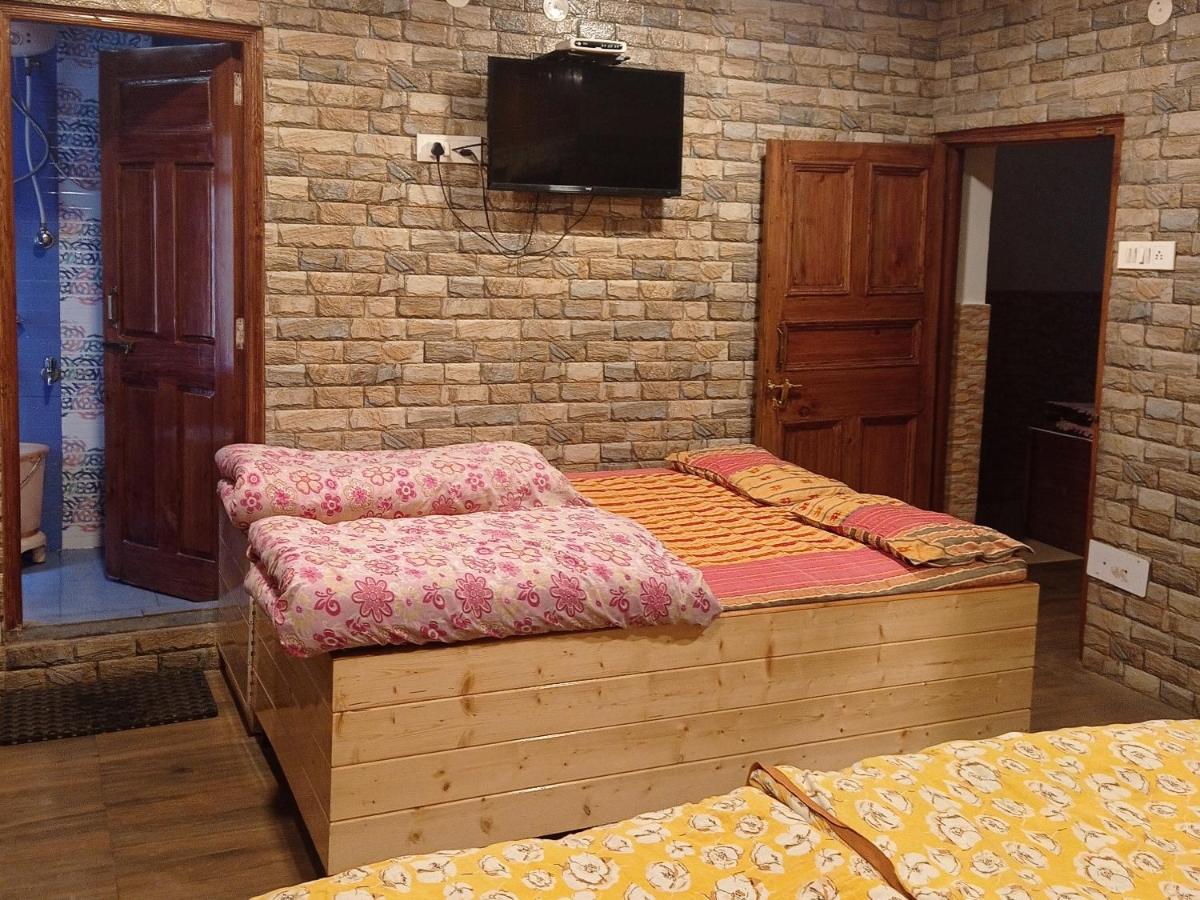 Mehdudia Guest House Šimla Exteriér fotografie